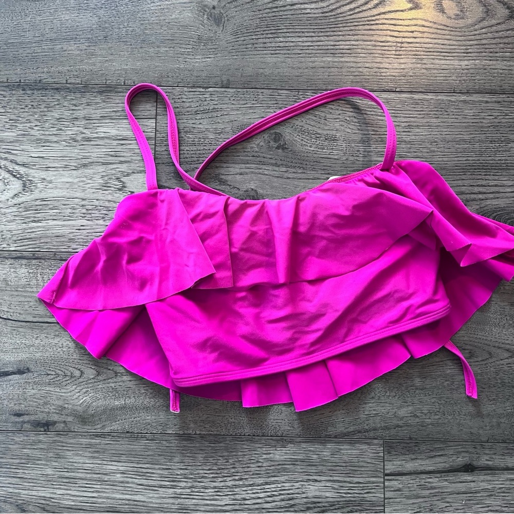 June Loop Ruffle Swim Top Size M